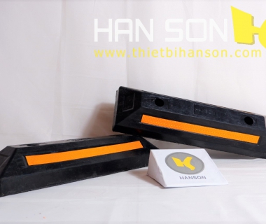 Chặn Bánh Xe Cao Su CC-D13 (mẫu 2) (550 x 150 x 100 mm)